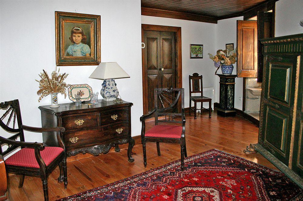 Casa Dos Assentos De Quintiaes Bed & Breakfast Barcelos Exterior photo